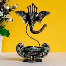 Dartistry Showpiece
